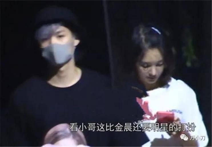 迷路的可爱男孩