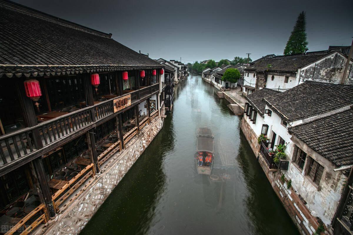 摇滚乐团的装扮